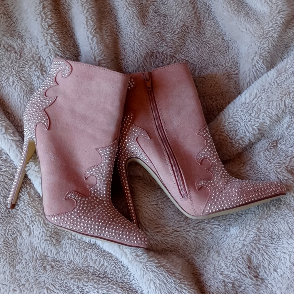 Womens size 7 sequin pink booties